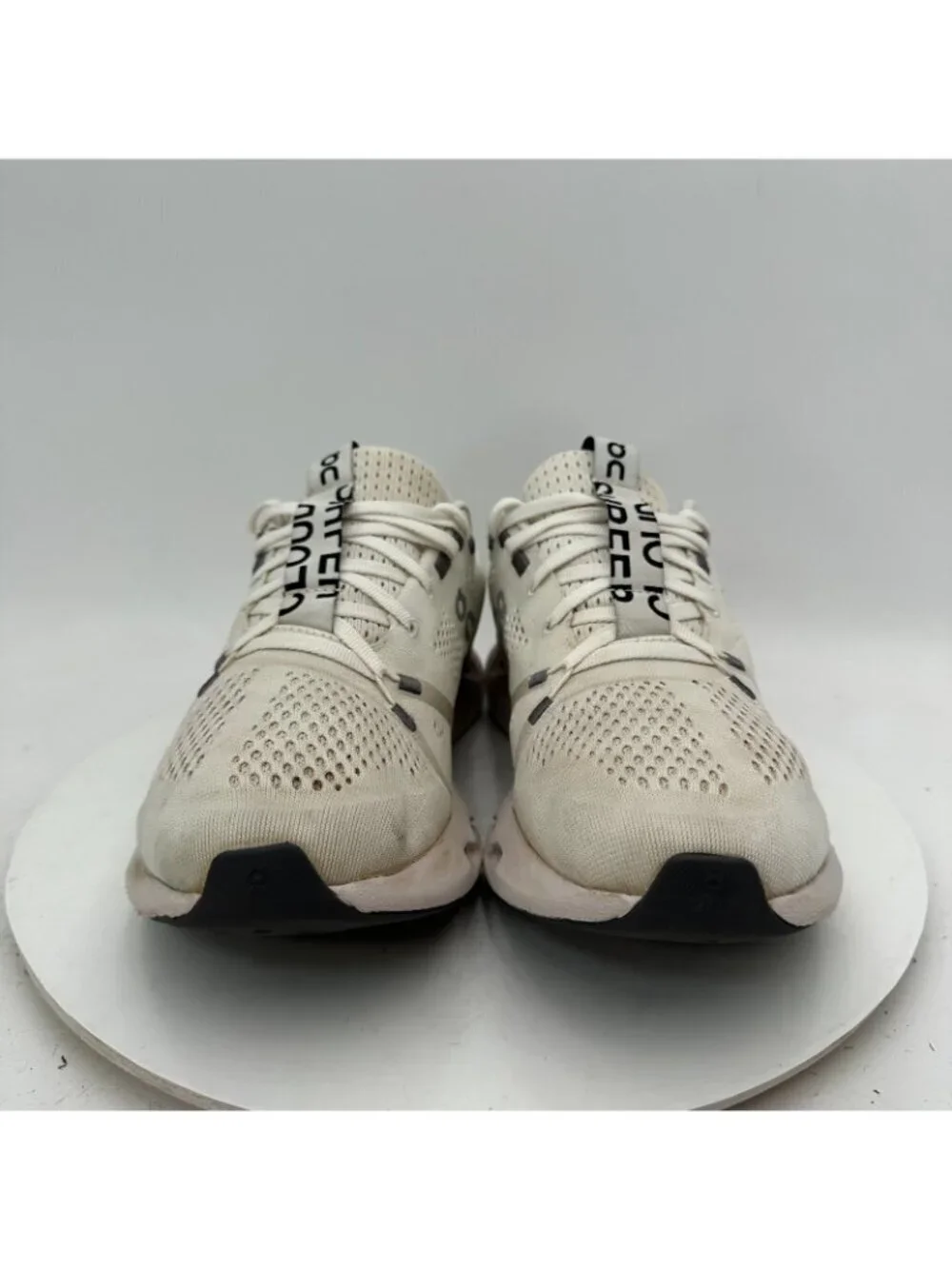 On Cloudsurfer Swiss Engineering Women Size 10 3WD10440664 White Frost Shoes